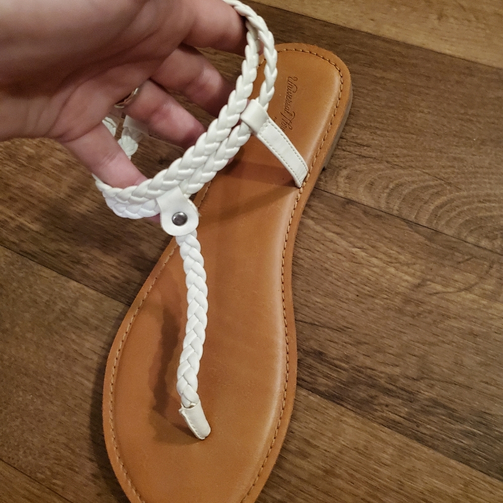 Universal Thread Sandals - White - Size 9